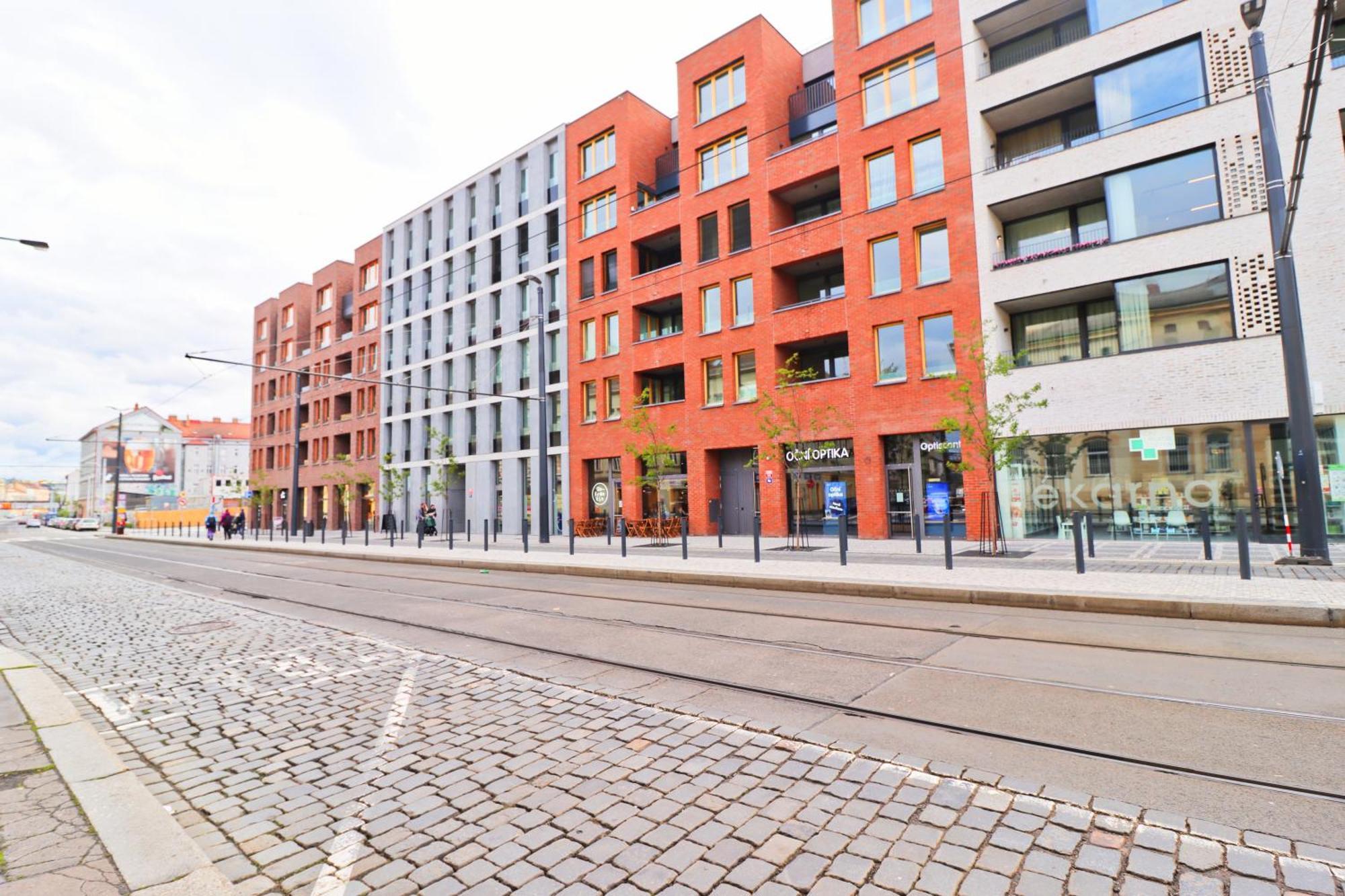 Sunny Apartment In Smichov, Prague 5 Exterior photo